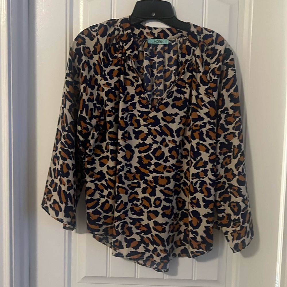 Karlie flowy top
